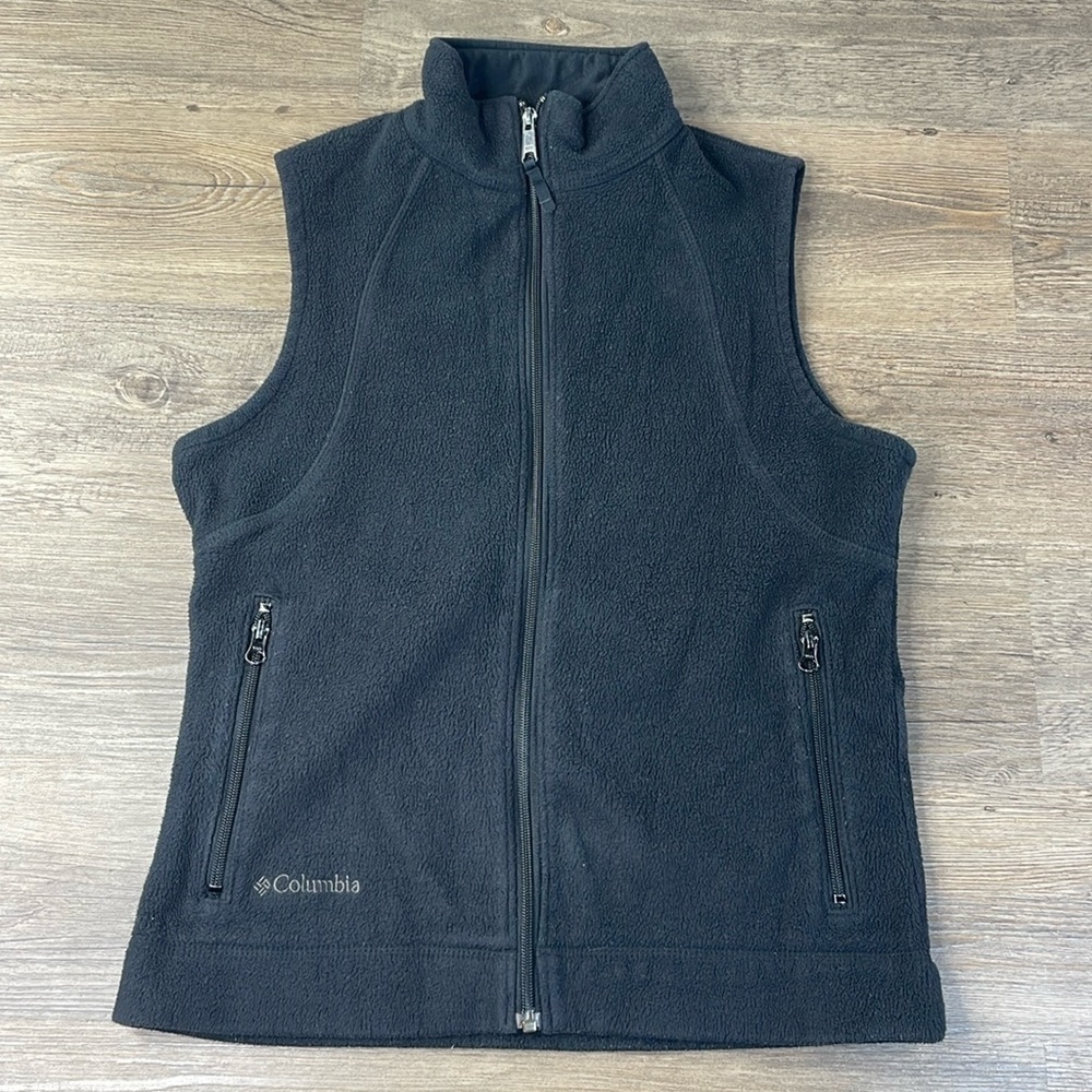 Columbia Women’s Black Fleece Vest, size Medium